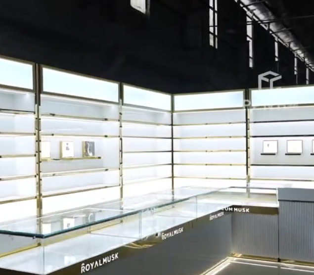 Electronics & Mobile Store
